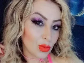 SophiaHotty69 camgirl live amateur webcam