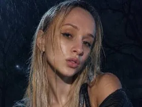 FlyFreedom camgirl live amateur webcam
