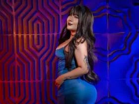 ValkiMoore camgirl live amateur webcam