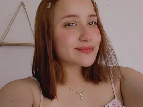 GabrielaMora camgirl live amateur webcam