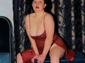 SwetHotEnigma camgirl live amateur webcam