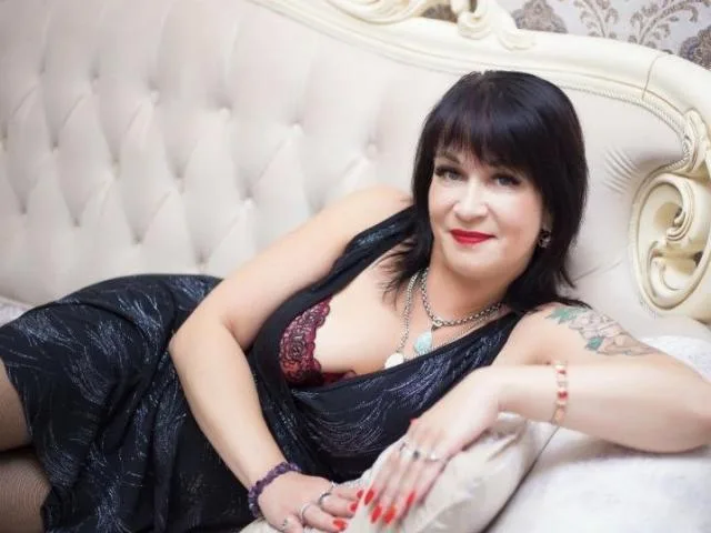 CharlotteFlori camgirl live amateur webcam