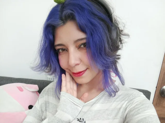 DarckVelvet camgirl live amateur webcam