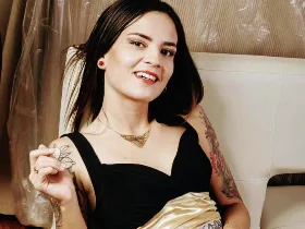 EmmaHerby camgirl live amateur webcam