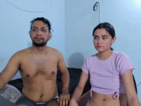 SarahWorld camgirl live amateur webcam
