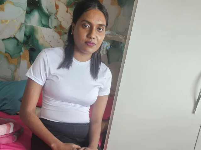 IndianSkies camgirl live amateur webcam