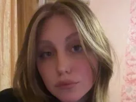 MelinaBoye camgirl live amateur webcam