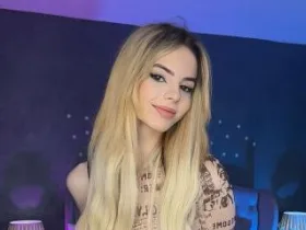 AmirraLovely camgirl live amateur webcam