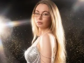Meeranda camgirl live amateur webcam