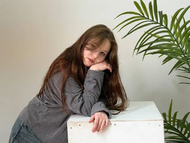 AlicaJames camgirl live amateur webcam