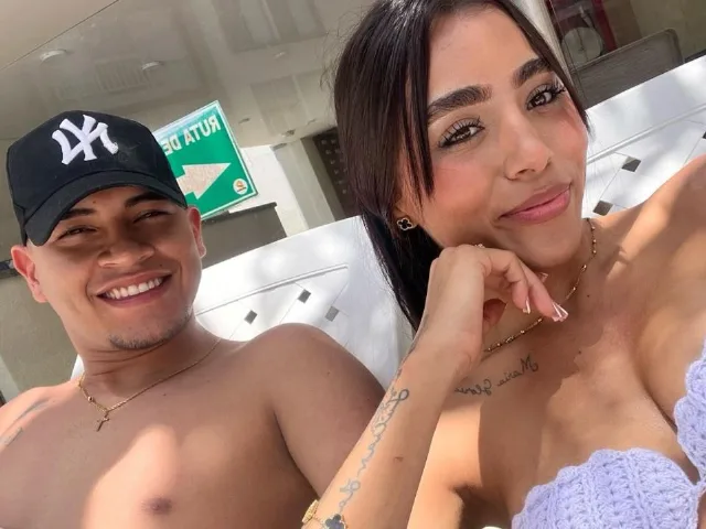 MaryAndy camgirl live amateur webcam