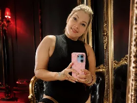ViancaCastellanos camgirl live amateur webcam