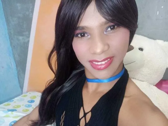 StefaniBragan camgirl live amateur webcam