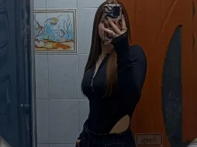 StephenieLiptak camgirl live amateur webcam