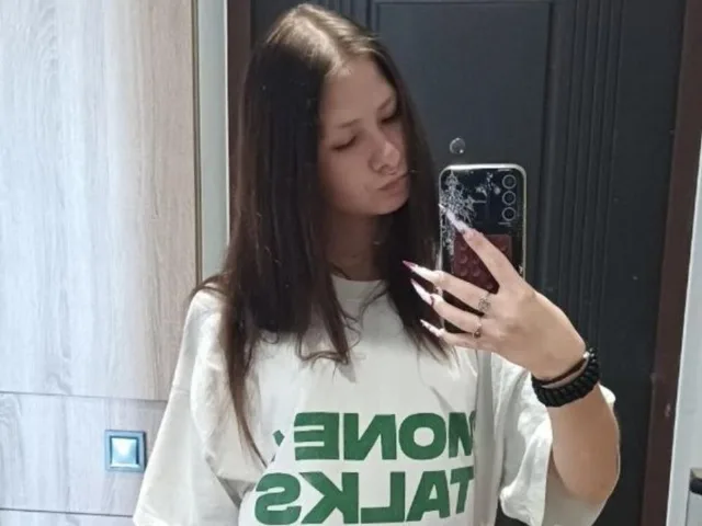 VenusTorpey camgirl live amateur webcam