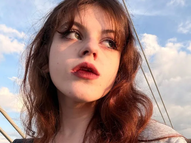 ArvillaUptmor camgirl live amateur webcam