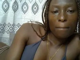 SexyZola camgirl live amateur webcam