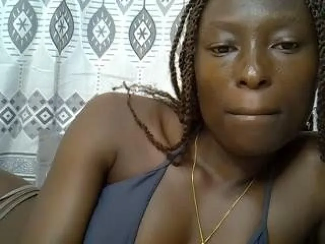 SexyZola camgirl live amateur webcam