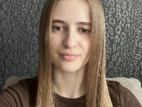 VeroniqueWinchell camgirl live amateur webcam