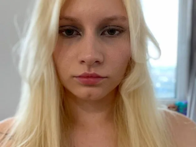 LorineHamway camgirl live amateur webcam