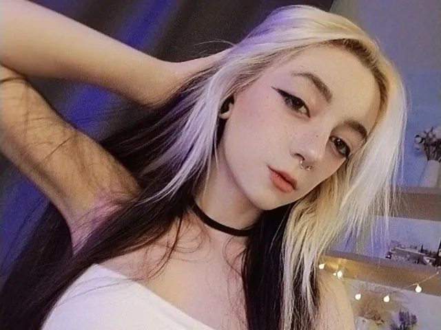 LiviaLariosa camgirl live amateur webcam