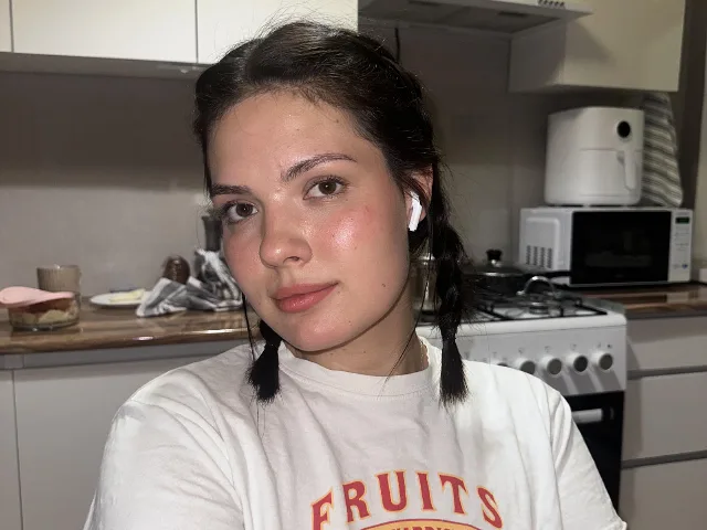 HortenseSpruit camgirl live amateur webcam