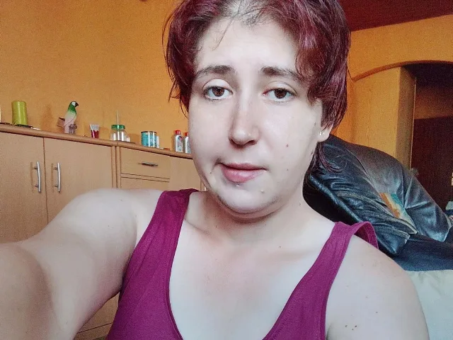 Lucy-2026-hot camgirl live amateur webcam