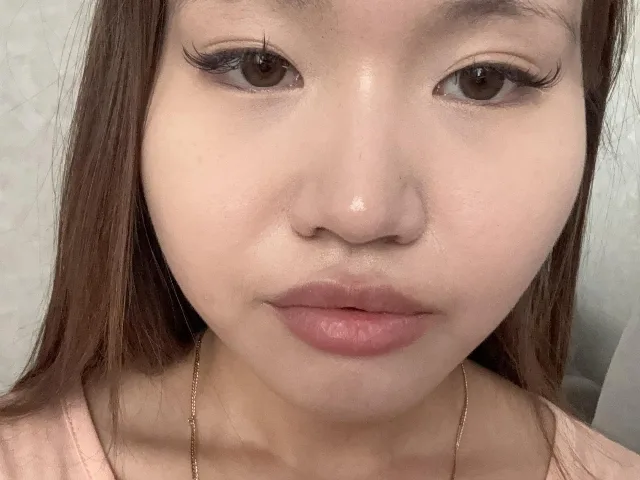 HotyAsianLunachka camgirl live amateur webcam
