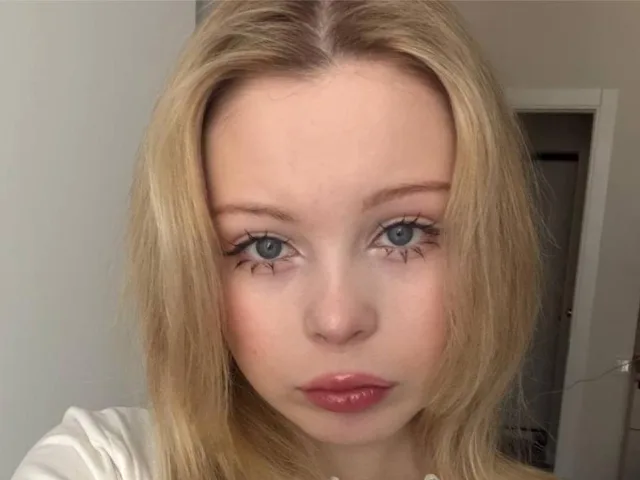 StellaMelow camgirl live amateur webcam