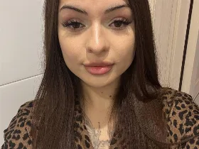 RayleneMazzeo camgirl live amateur webcam