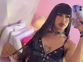 MistressNnyx camgirl live amateur webcam