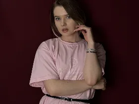 CynthiaMilkowski camgirl live amateur webcam