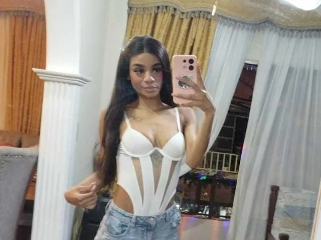 PennyMcKenzie camgirl live amateur webcam
