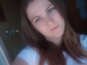 ElizabethGlow camgirl live amateur webcam