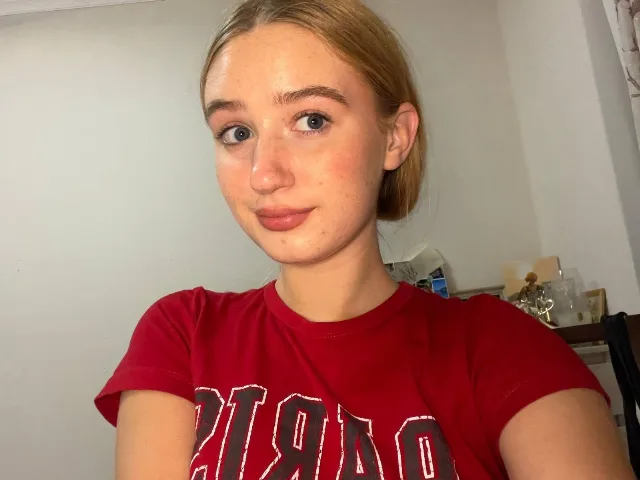 ShelliBetthauser camgirl live amateur webcam