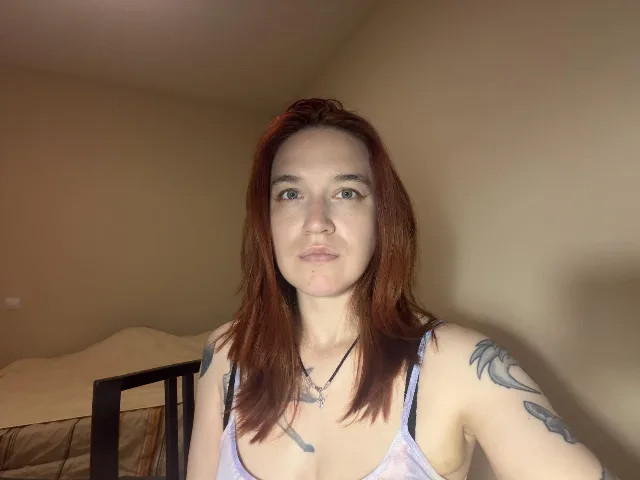 AlisaCrissman camgirl live amateur webcam