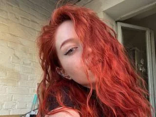 LilliamChevalier camgirl live amateur webcam