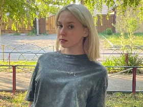 Camgirl CarmelaBonuz online - live webcam chat