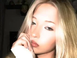 LadyLuu camgirl live amateur webcam