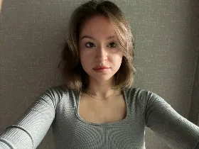 QuyenSaenger camgirl live amateur webcam