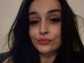 LucySensitive camgirl live amateur webcam