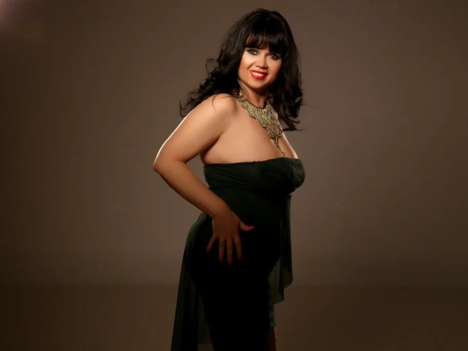 MatureVivian camgirl live amateur webcam