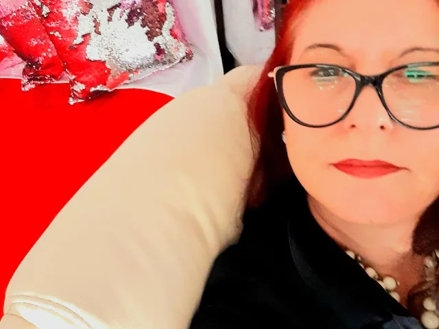 UnderMySpellK camgirl live amateur webcam