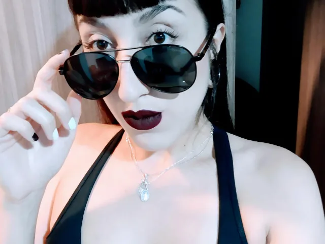 SophiexxMistress camgirl live amateur webcam