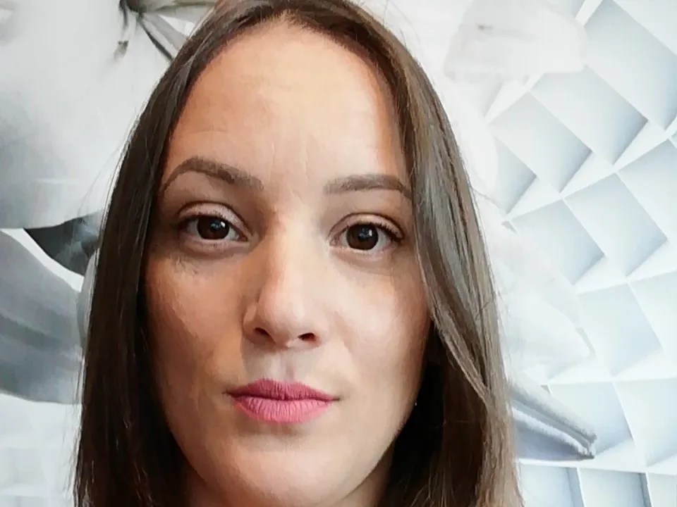 QueenKaly camgirl live amateur webcam