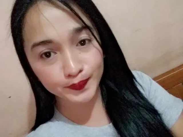 BaiseMoiTS camgirl live amateur webcam