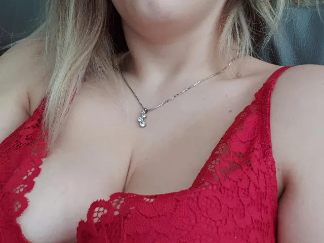 TaylorDream camgirl live amateur webcam