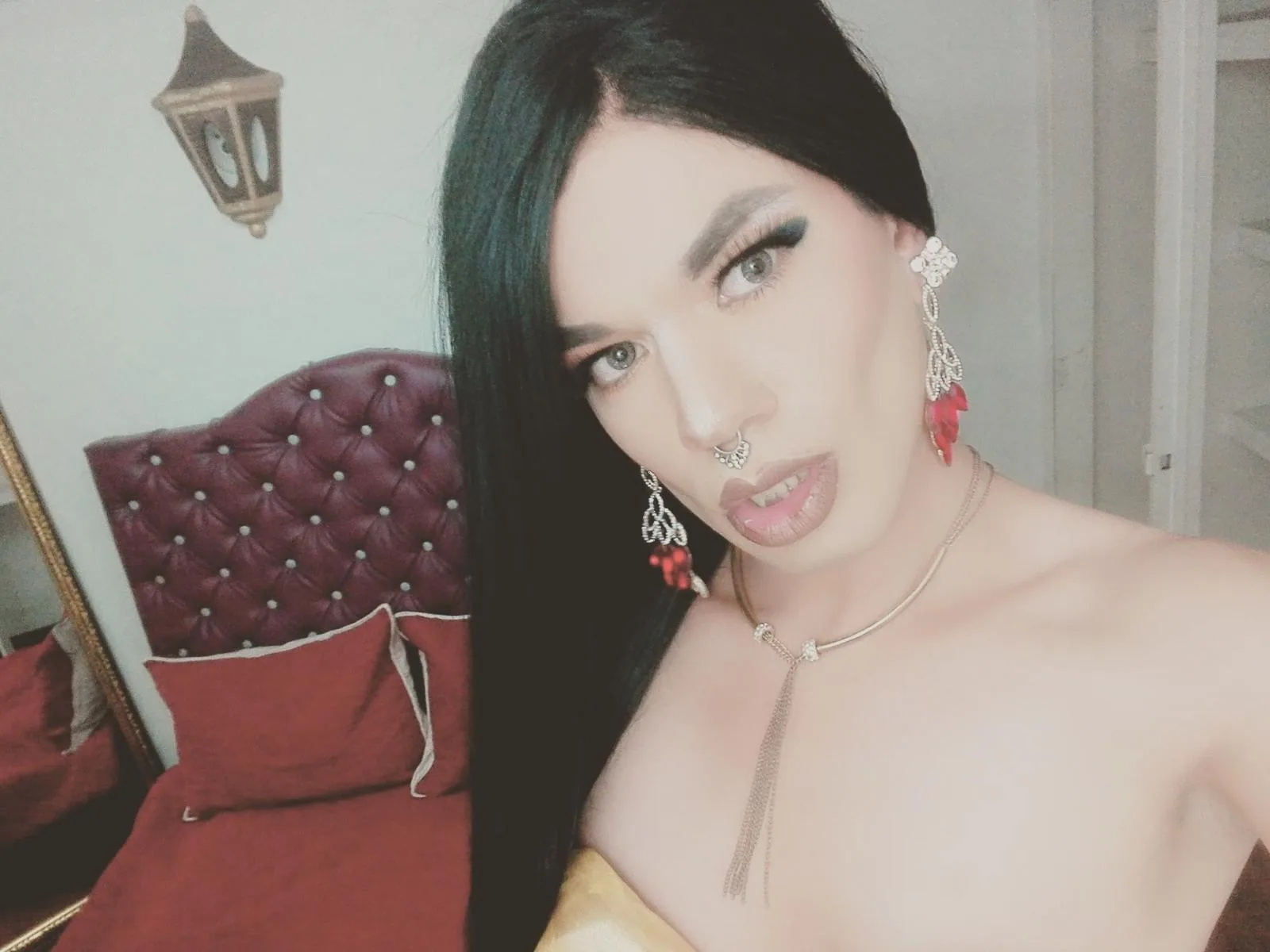 PavelFetish camgirl live amateur webcam