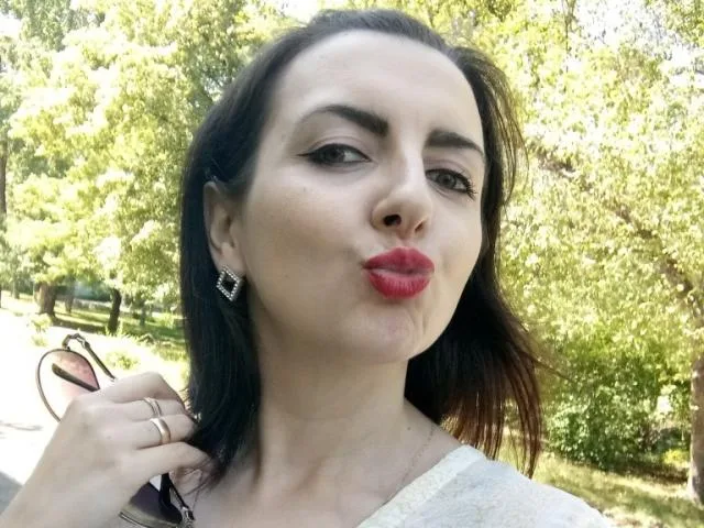 XSweetMolly camgirl live amateur webcam